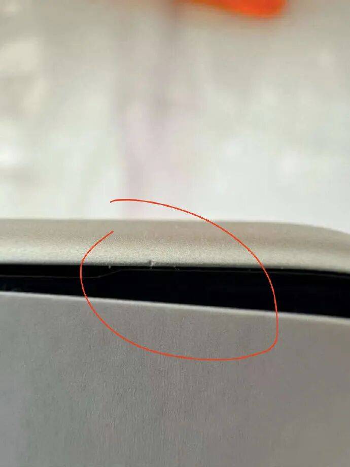 iPhone17系列首发，最高加价1500元！但另一款拒收！让黄牛最头痛的手机出现了……