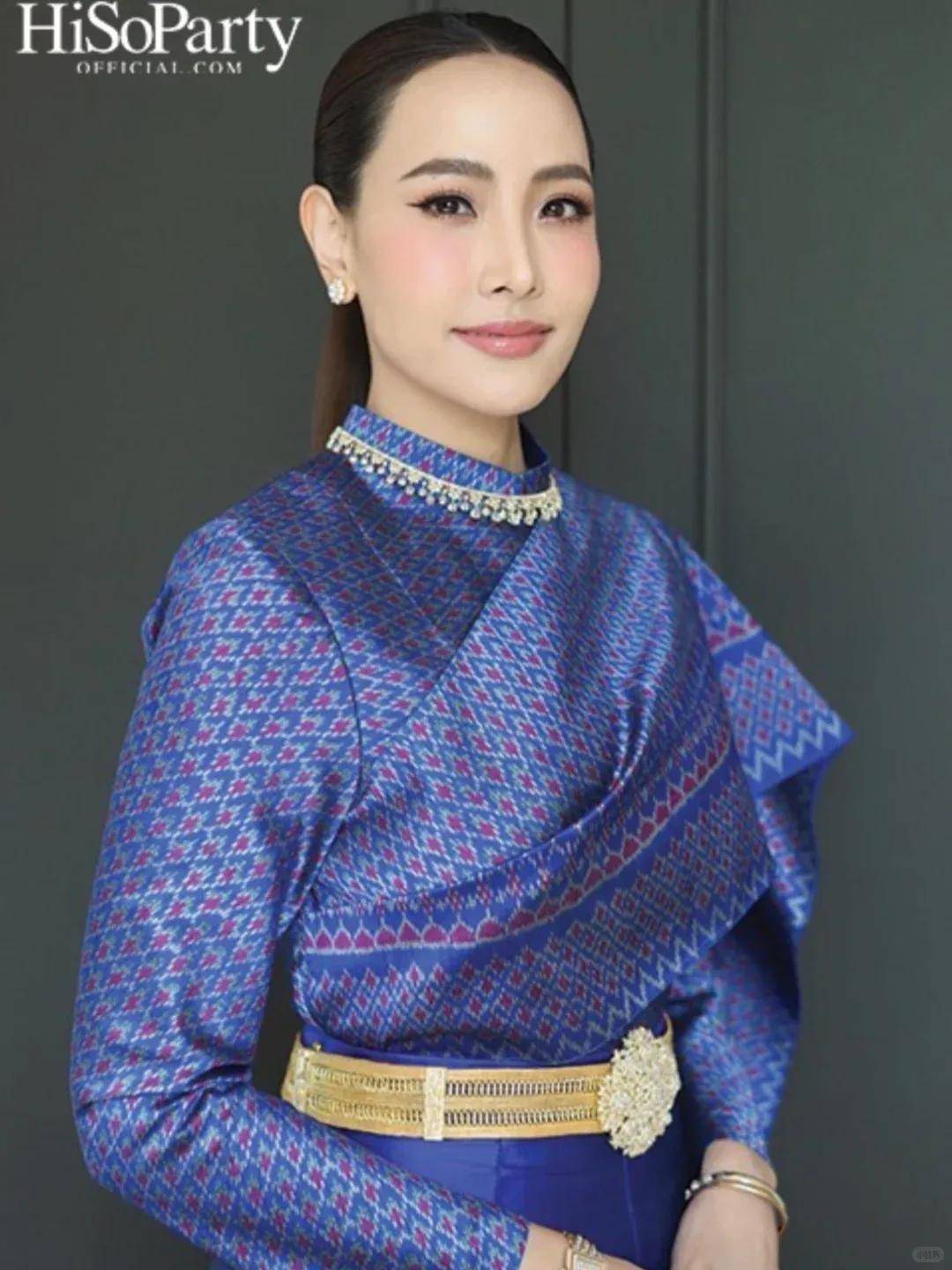 泰国新总理夫人：比总理小20岁，网红店主，气质温婉，钟爱名表